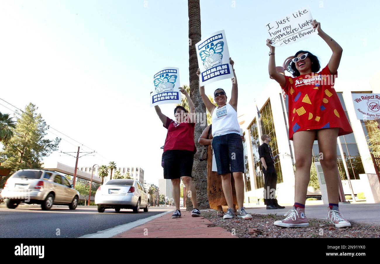 From left to right, Beatrice Jernigan, Raquel Mamani, and Andie Flores