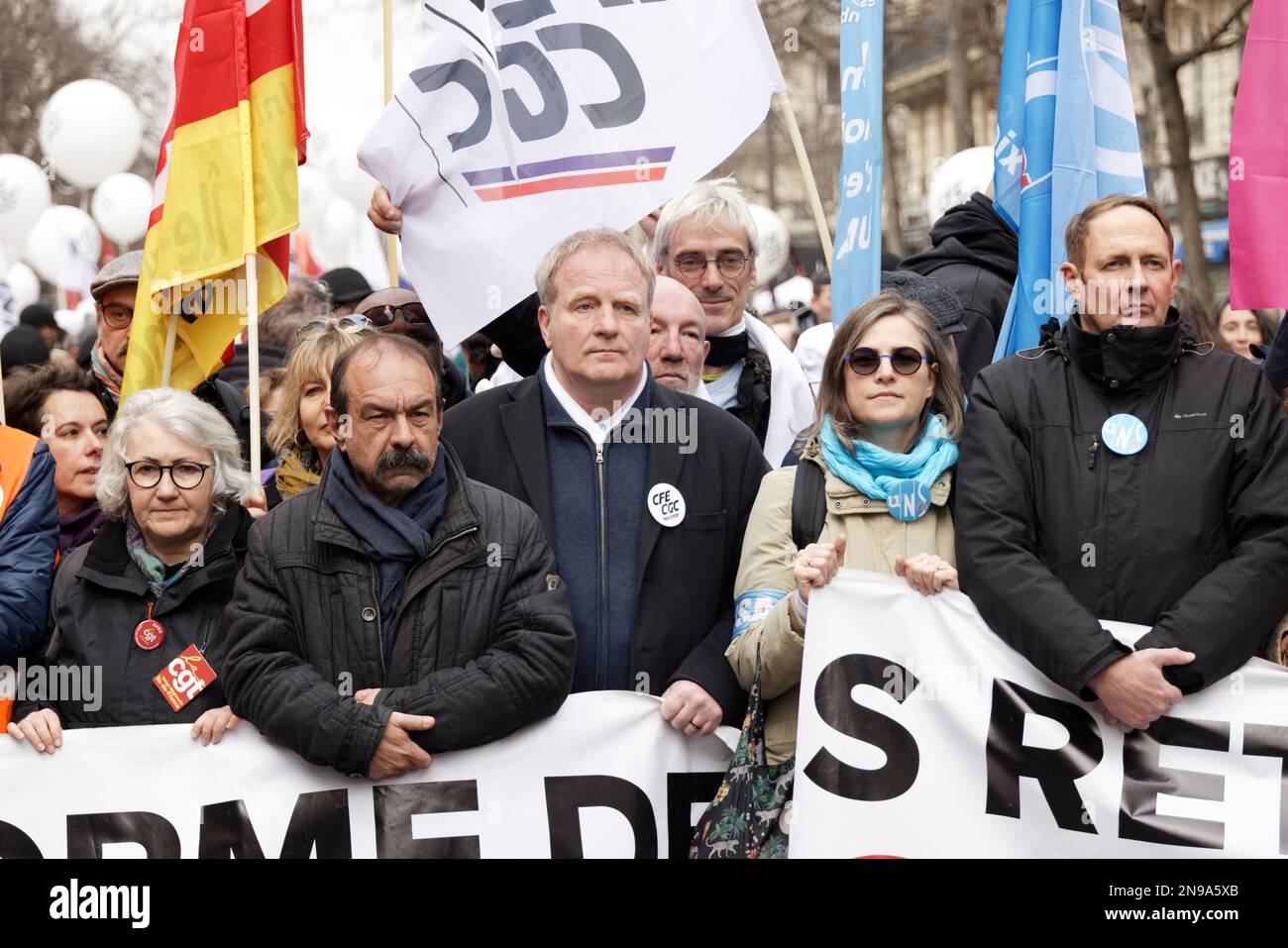 París, Francia. 11th de febrero de 2023. Philippe Martínez (CGT), François Hommeril y Laurent Escure (UNSA) asisten a la manifestación contra la reforma de las pensiones. Foto de stock