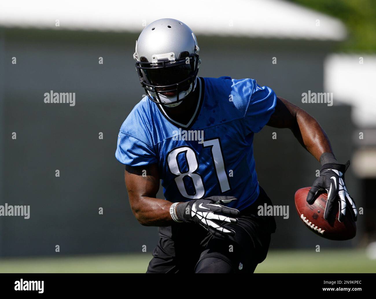 Detroit Lions wide receiver Calvin Johnson smiles at the teams NFL football  practice facility in Allen Park, Mich., Tuesday, July 30, 2013. (AP  Photo/Paul Sancya Stock Photo - Alamy