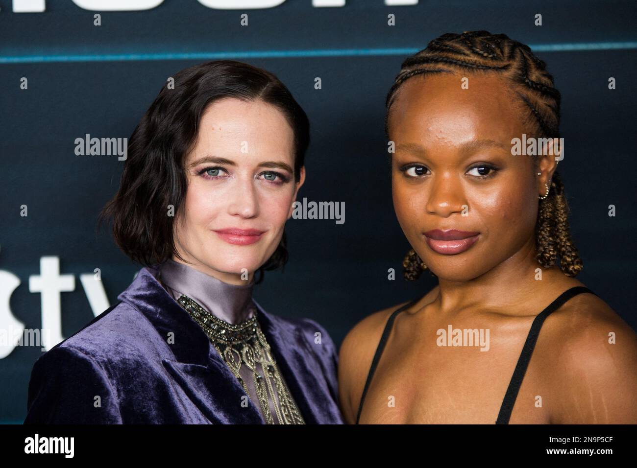 EVA Green y Bukky Bakray asistirán al estreno de la serie de Apple TV  'Liaison' en Cinema Publicis el 12 de febrero de 2023 en París, Francia.  Foto de Nasser Berzane/ABACAPRESS.COM Fotografía