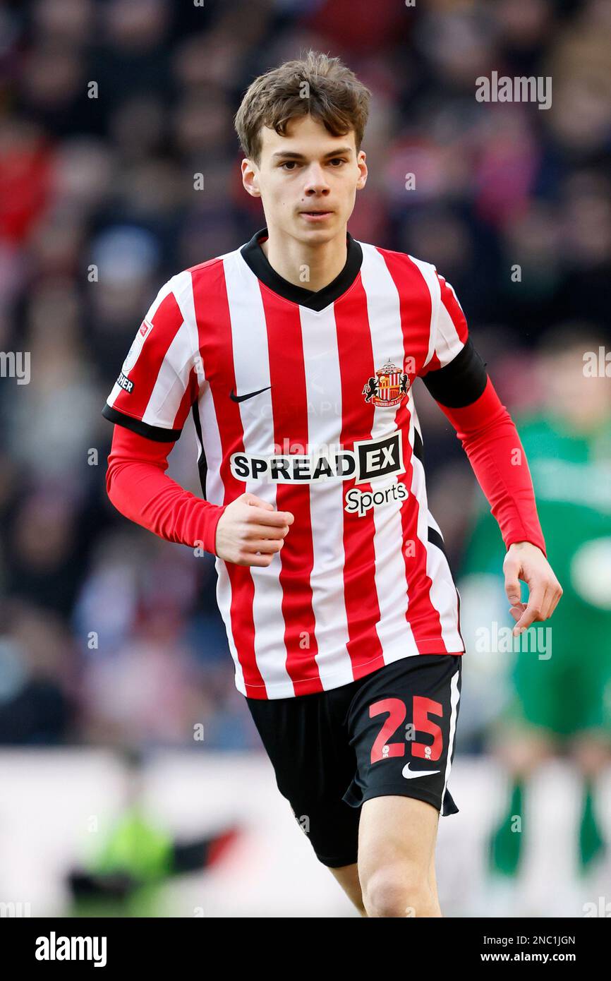 Edouard Michut de Sunderland durante el partido del Campeonato Sky Bet en el Estadio de la Luz