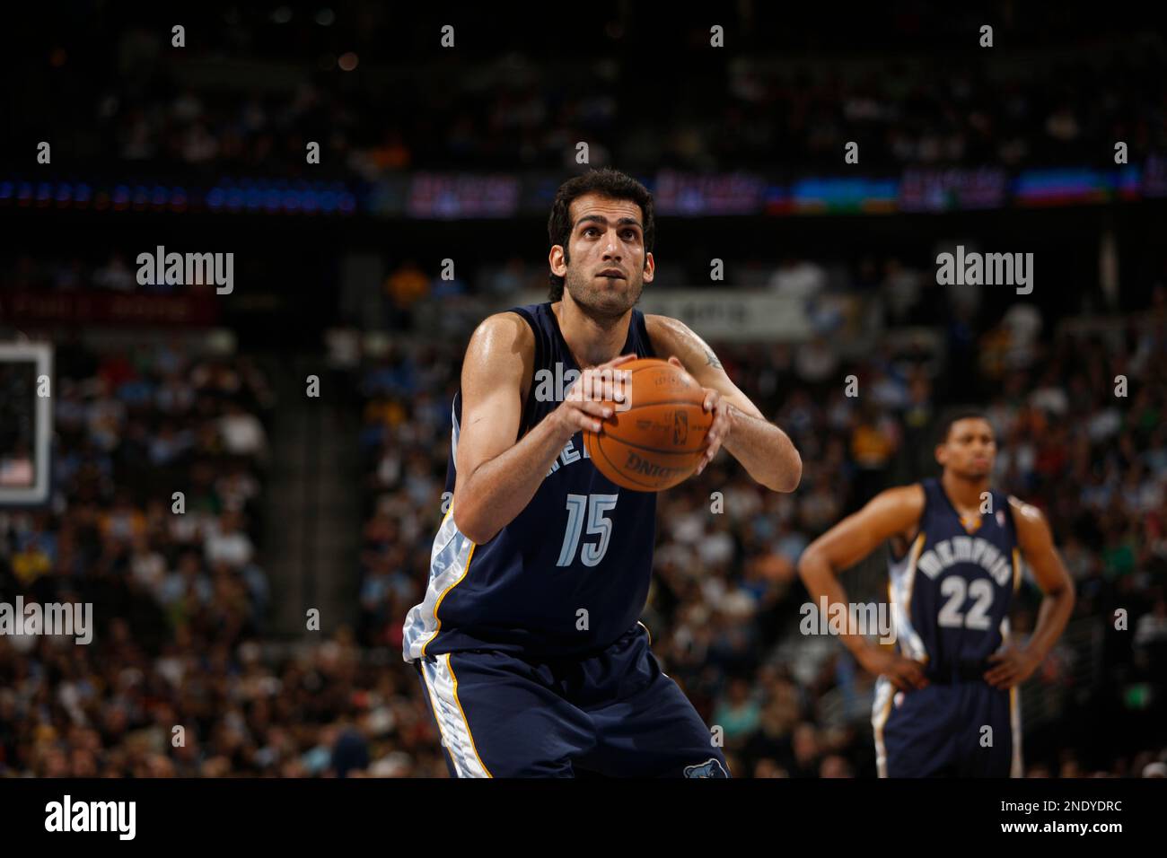 Iranian Memphis Grizzlies NBA Rookie Hamed Haddadi Draws Fans –  Photos - WSJ