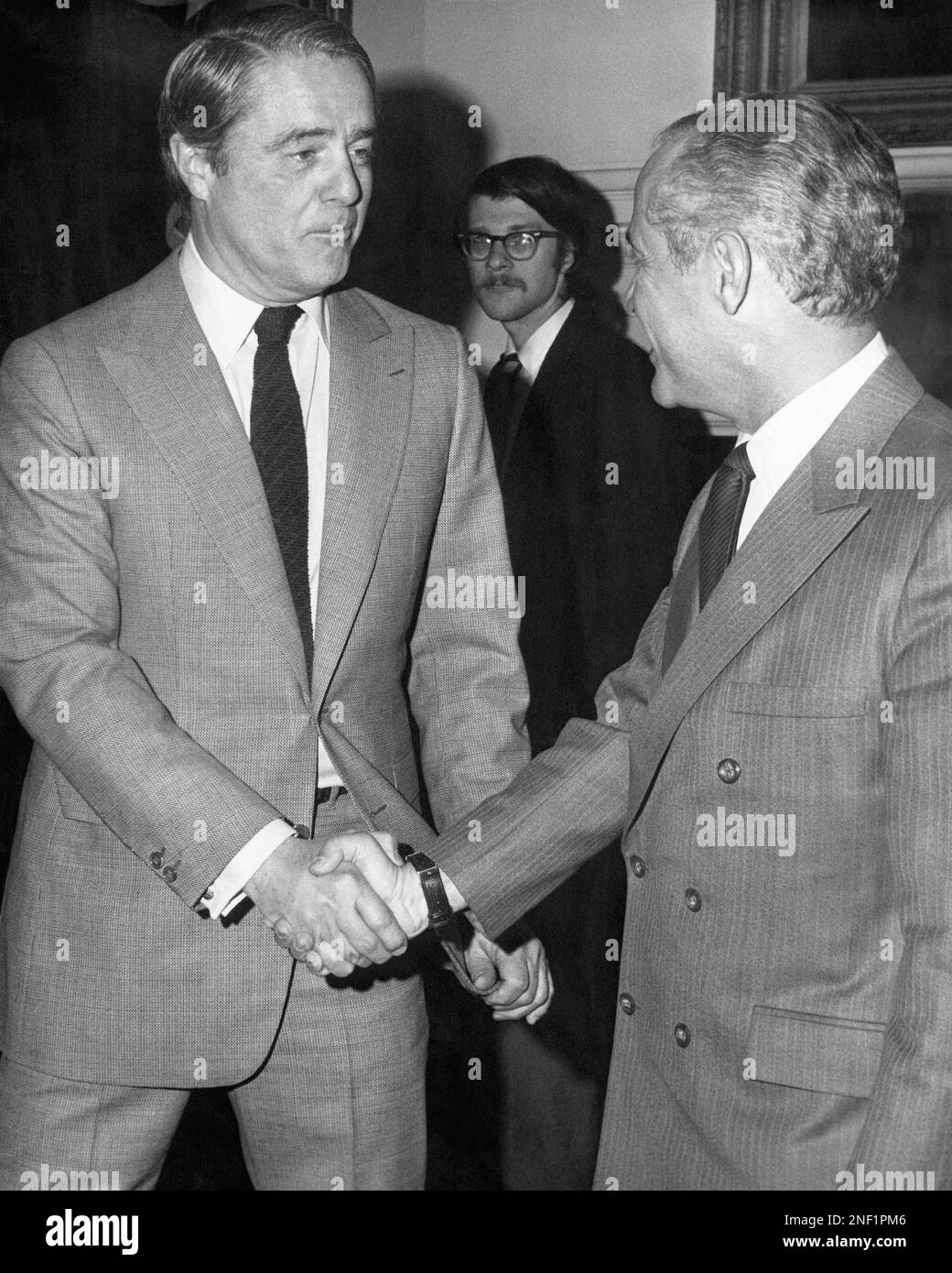 R. Sargent Shriver Jr., former ambassador to France, left, and Gov