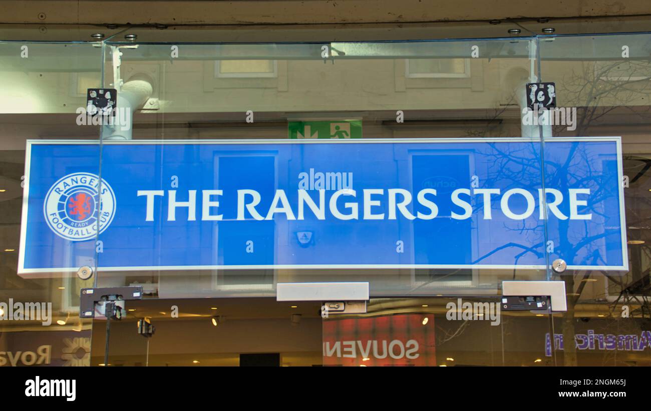 Cartel de la tienda del club de fútbol de los Glasgow Rangers FC Foto de stock
