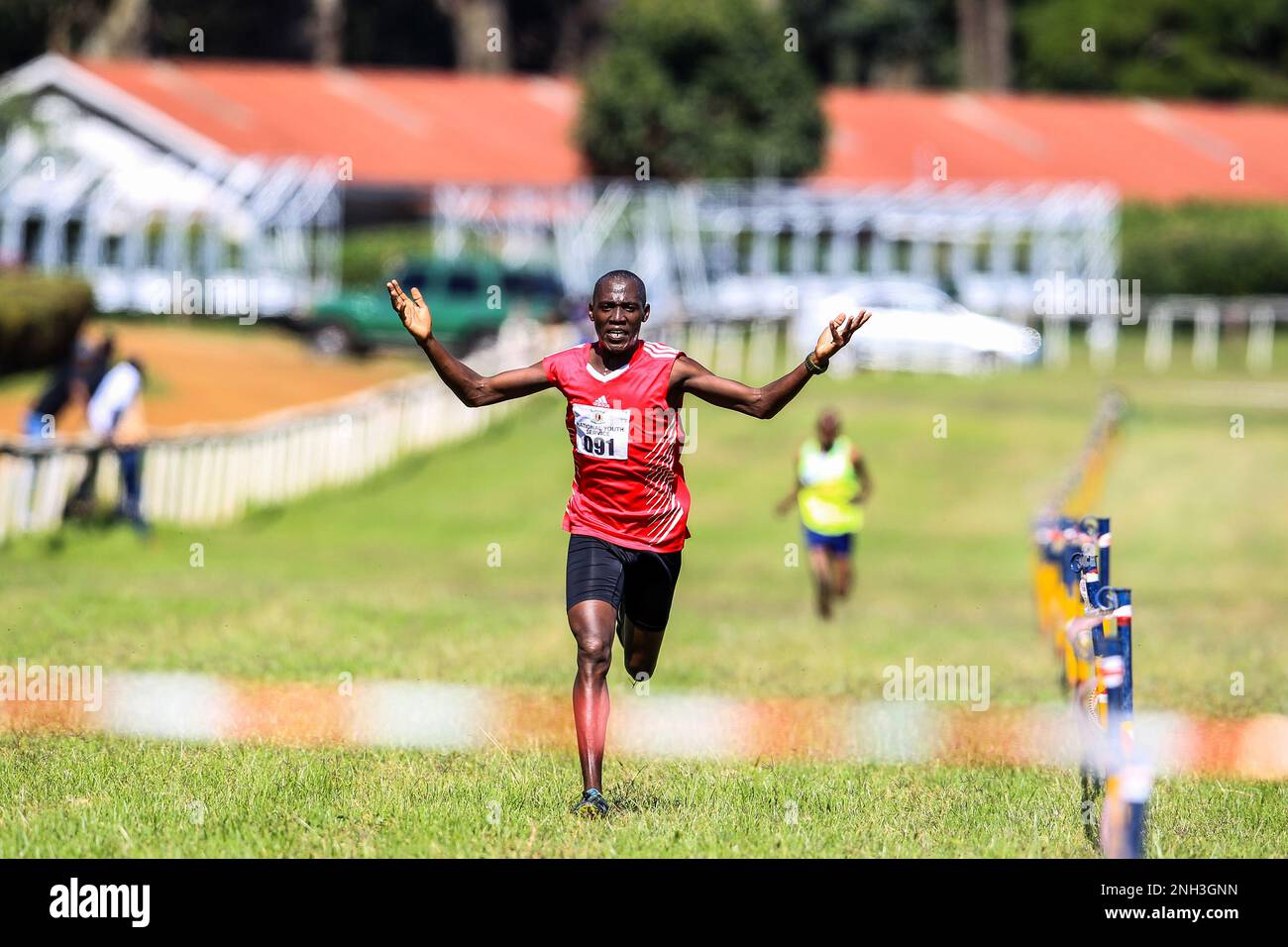 El Campeonato Nacional de Cross Country del Servicio Nacional de Policía en el campo de carreras de Ngong en Nairobi, Kenia. Foto de stock