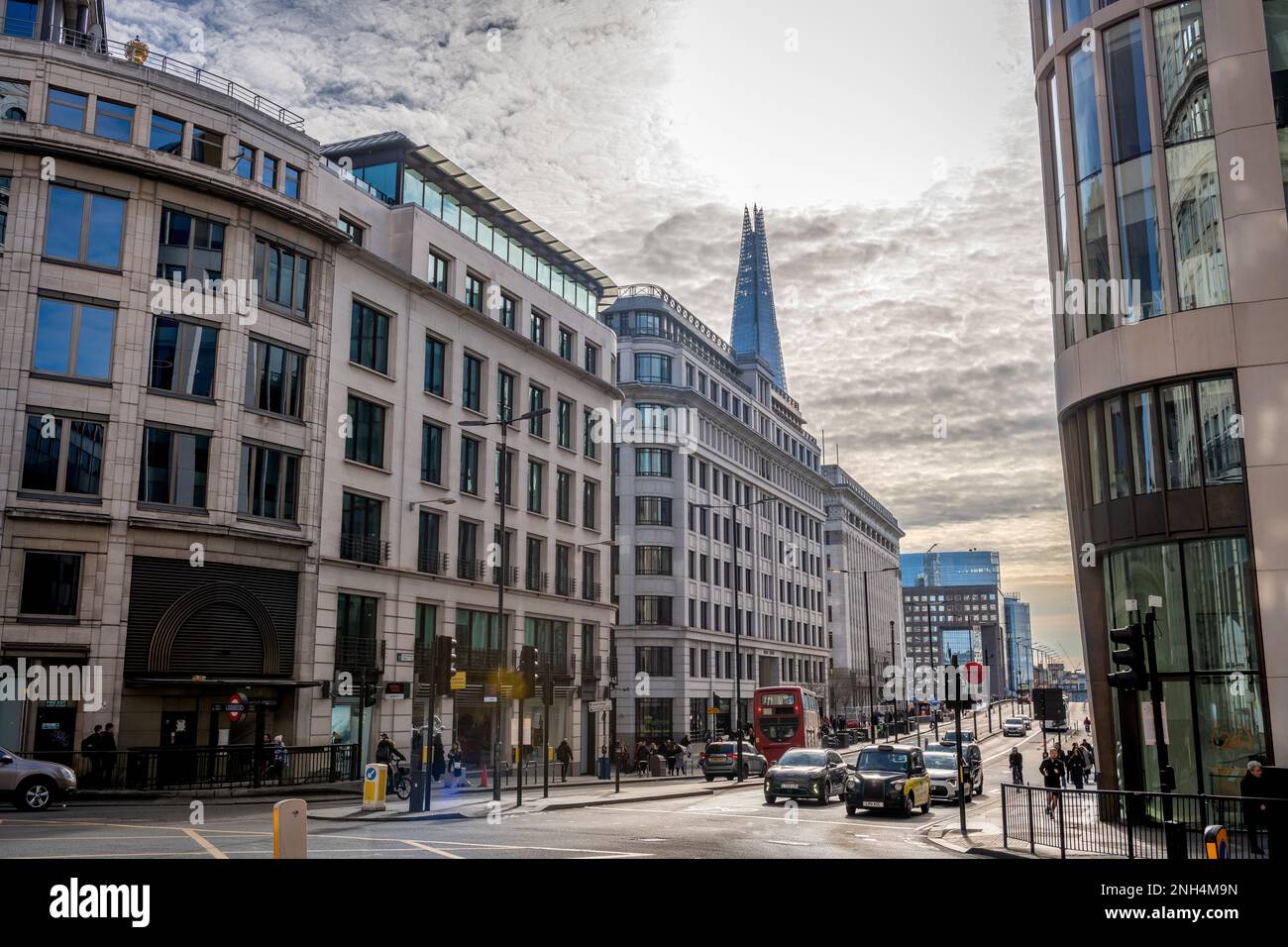Londres. REINO UNIDO: 02.19.2023. Una vista general de la calle de la ciudad de Londres. Foto de stock