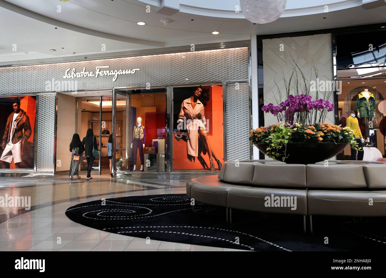 Salvatore ferragamo best sale westfield