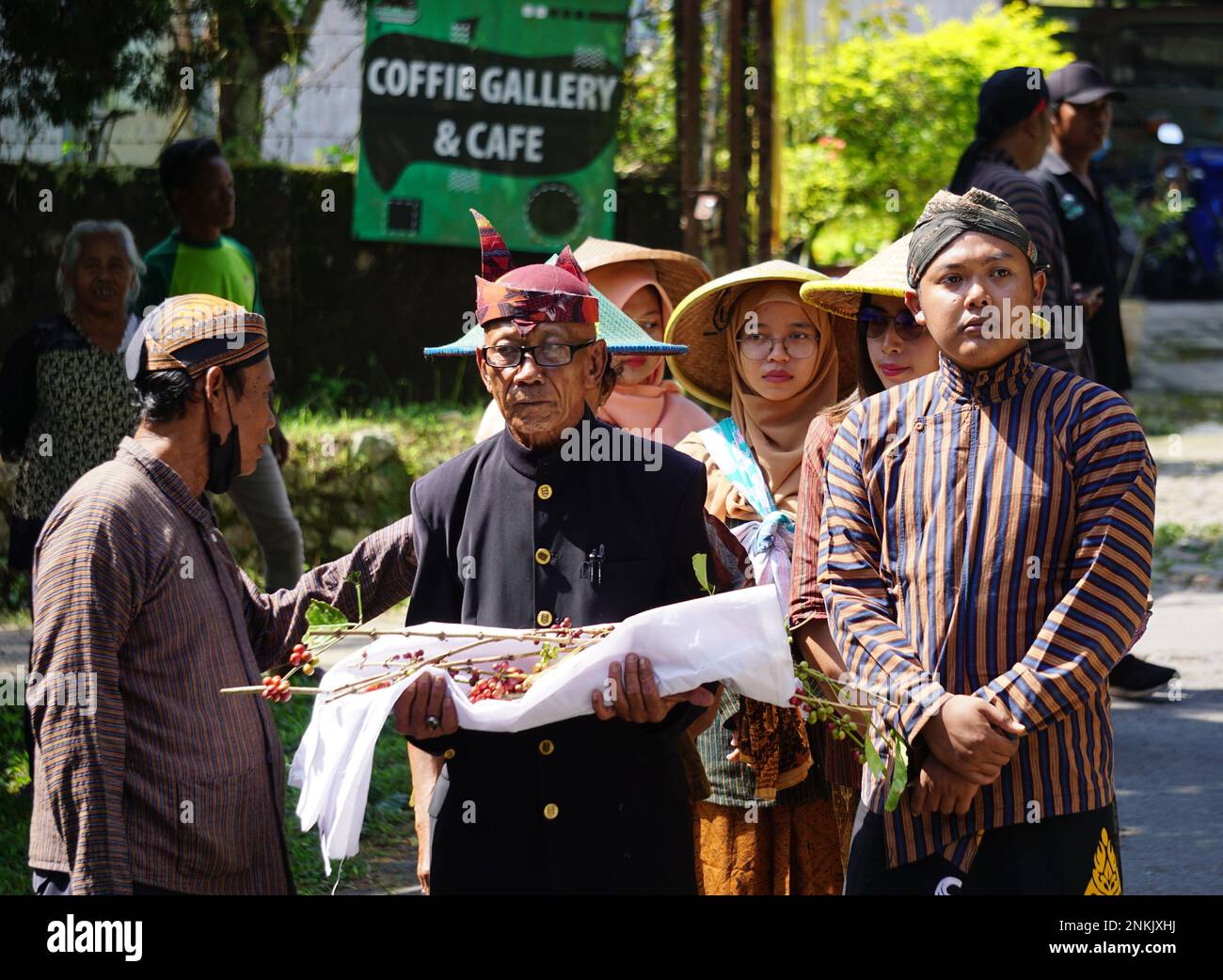 Rituales de la ceremonia del cafe fotografías e imágenes de alta