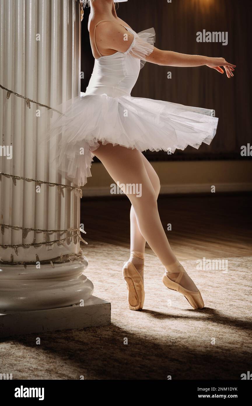 Ballet vestido fotografías e imágenes de alta resolución - Página 9 - Alamy
