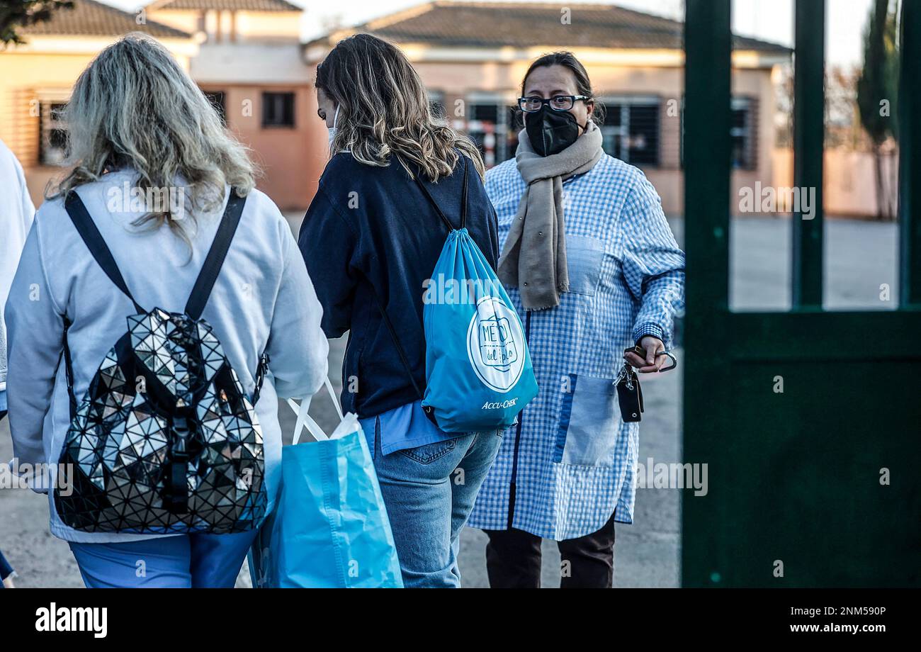 VALENCIA, ESPAÑA - 15 DE DICIEMBRE de 2021: Banco Pichincha es el mayor  banco privado del Ecuador Fotografía de stock - Alamy