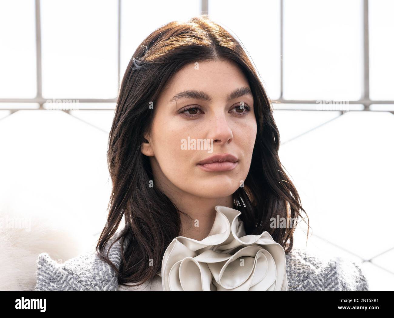 Nueva York, 27 de febrero de 2023. Camila Morrone asiste como el elenco