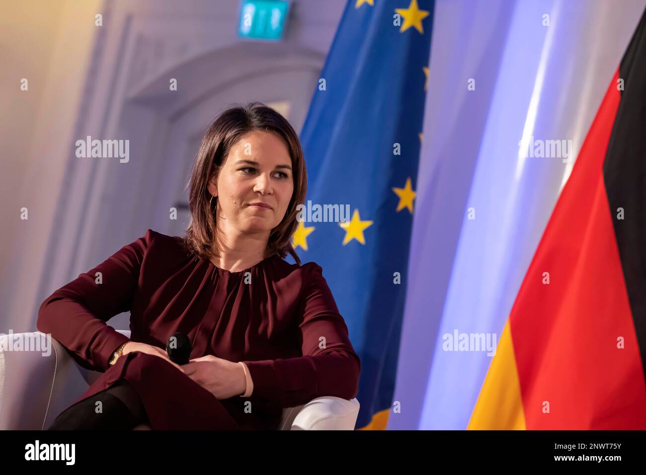 Annalena Baerbock, Verdes, Ministra de Asuntos Exteriores, retrato durante el discurso de Stuttgart sobre Europa. La serie de eventos en el Nuevo Palacio ha sido una tradición Foto de stock