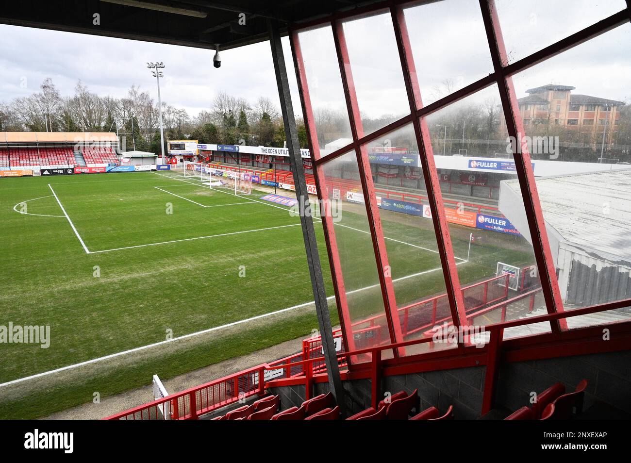 Tranquilo antes del partido de la Liga EFL dos entre Crawley Town y Carlisle United en el estadio Broadfield, Crawley, Reino Unido - 25th de febrero de 2023 Solo uso editorial. Sin merchandising. Para imágenes de fútbol se aplican restricciones de FA y Premier League inc. No se puede usar Internet/móvil sin licencia FAPL. Para más detalles, póngase en contacto con Football Dataco Foto de stock