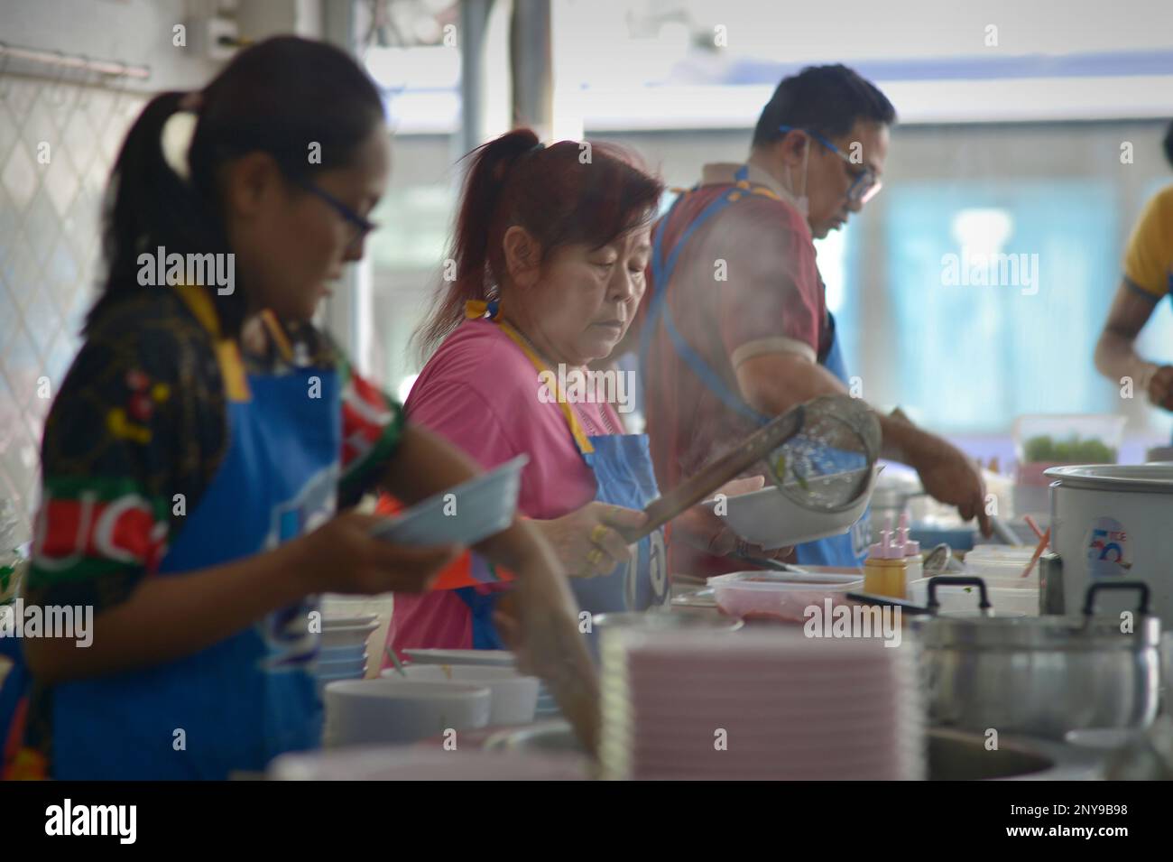 Estofado de ternera en el restaurante Bangrak Charoen Krung Road Bangkok Tailandia Foto de stock