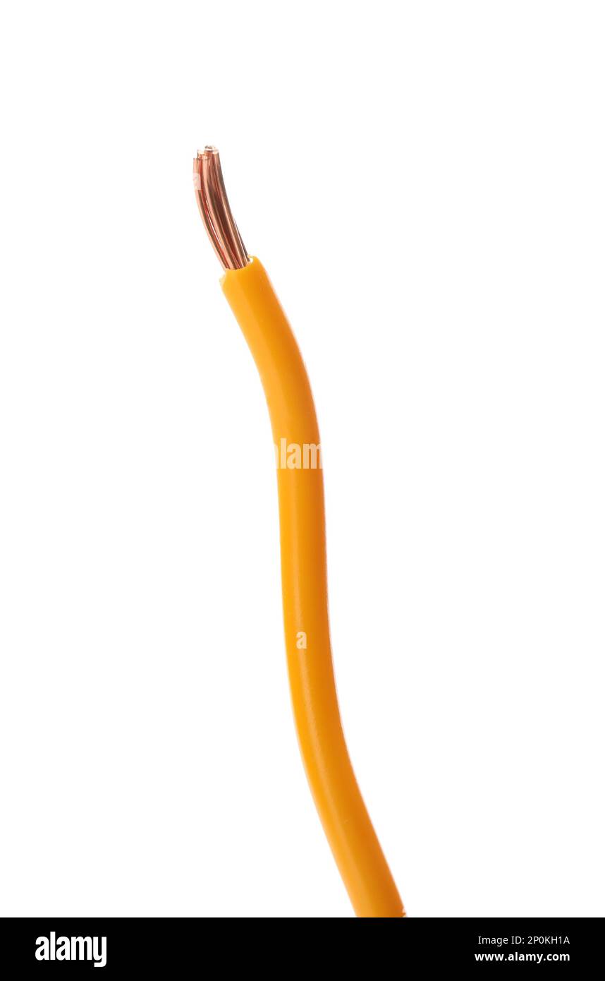 Cable eléctrico pelado con aislamiento amarillo aislado en blanco  Fotografía de stock - Alamy