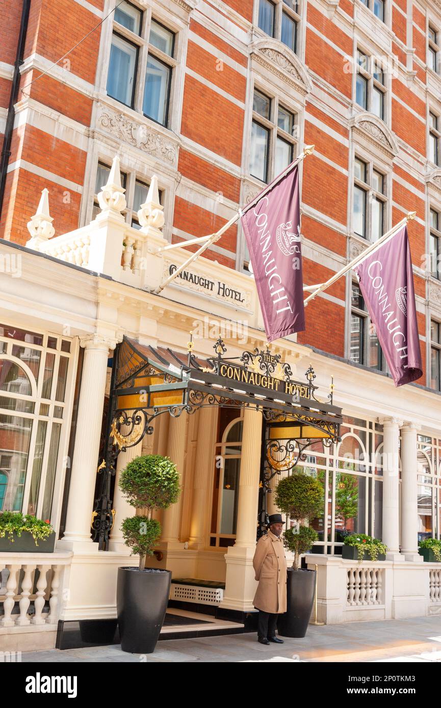 El Connaught Hotel, Mayfair, Londres, Inglaterra, Reino Unido. Foto de stock