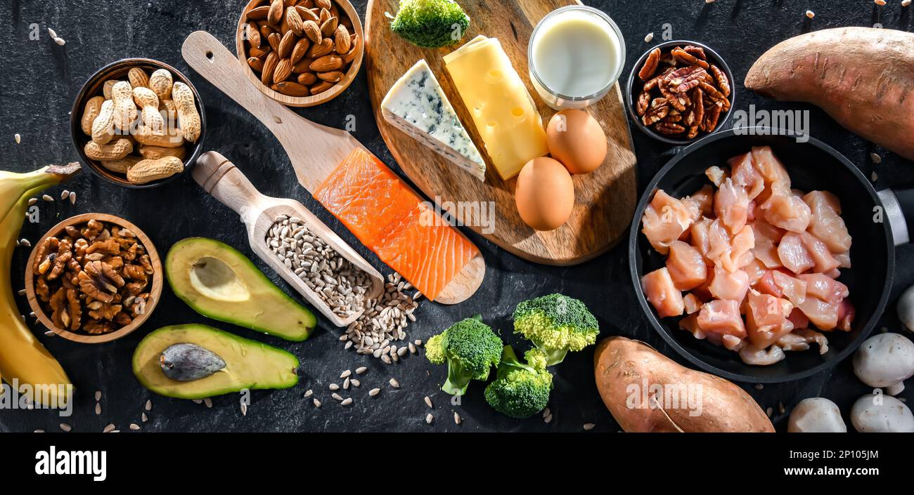 Productos alimenticios ricos en biotina recomendados como suplemento dietético para la piel y el cabello sanos Foto de stock