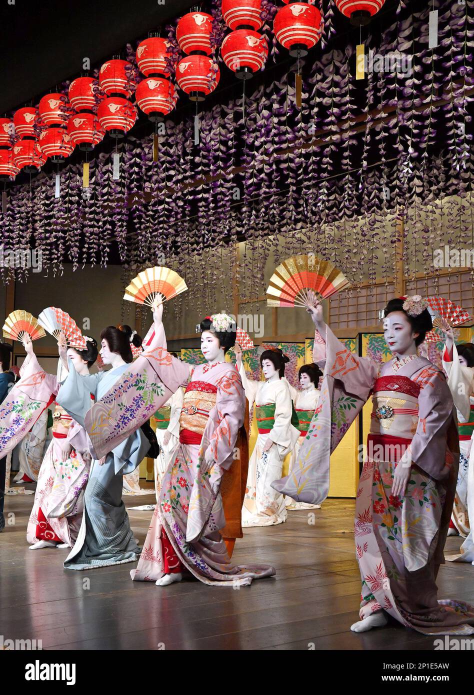 Geiko and maiko dance before about 1,000 invited guests on Saturday