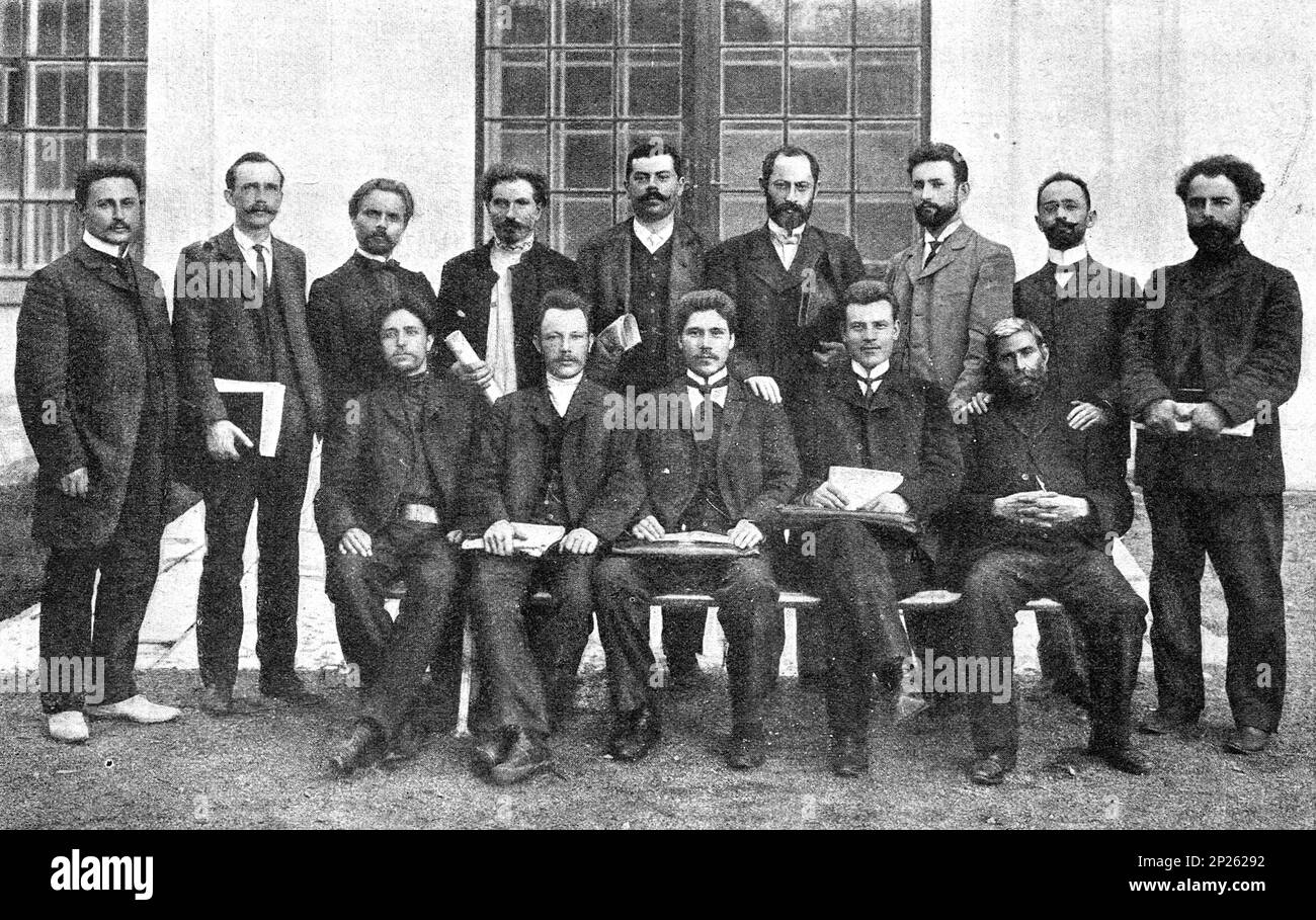 Miembros del grupo parlamentario socialdemócrata de la Duma del Estado. Foto de 1906. Foto de stock