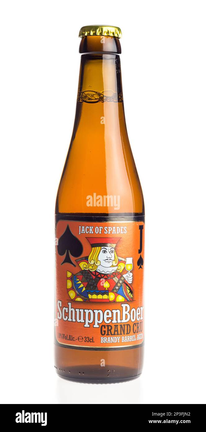 Botella de cerveza belga Schuppenboer Grand Cru aislada sobre un fondo blanco Foto de stock