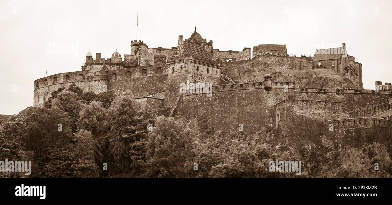 EDIMBURGO, ESCOCIA, EUROPA - Castillo de Edimburgo, en Castle Rock. Foto de stock