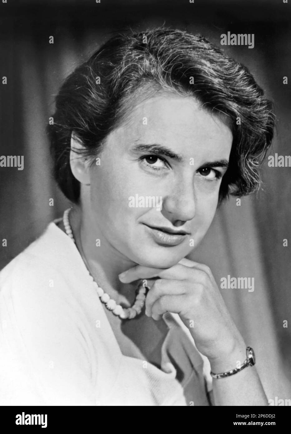 A cargo de Rosalind Franklin. Retrato de la química y pionera del ADN, Rosalind Elsie Franklin (1920-1958) Foto de stock