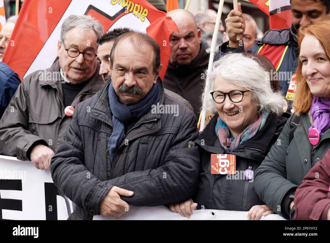 París, Francia. 7th de marzo de 2023. Philippe Martínez (CGT) asiste a la manifestación por el sexto día de movilización contra la reforma de las pensiones en París. Foto de stock