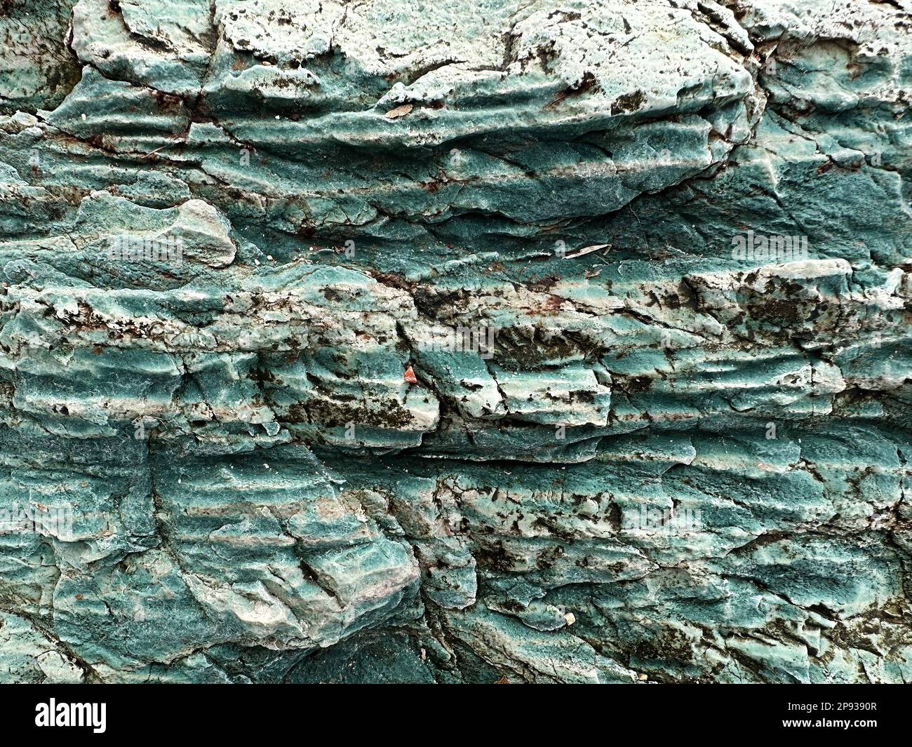 Imagen de textura de la superficie de piedra mineral de azurita azul. Fondos abstractos de la naturaleza Foto de stock