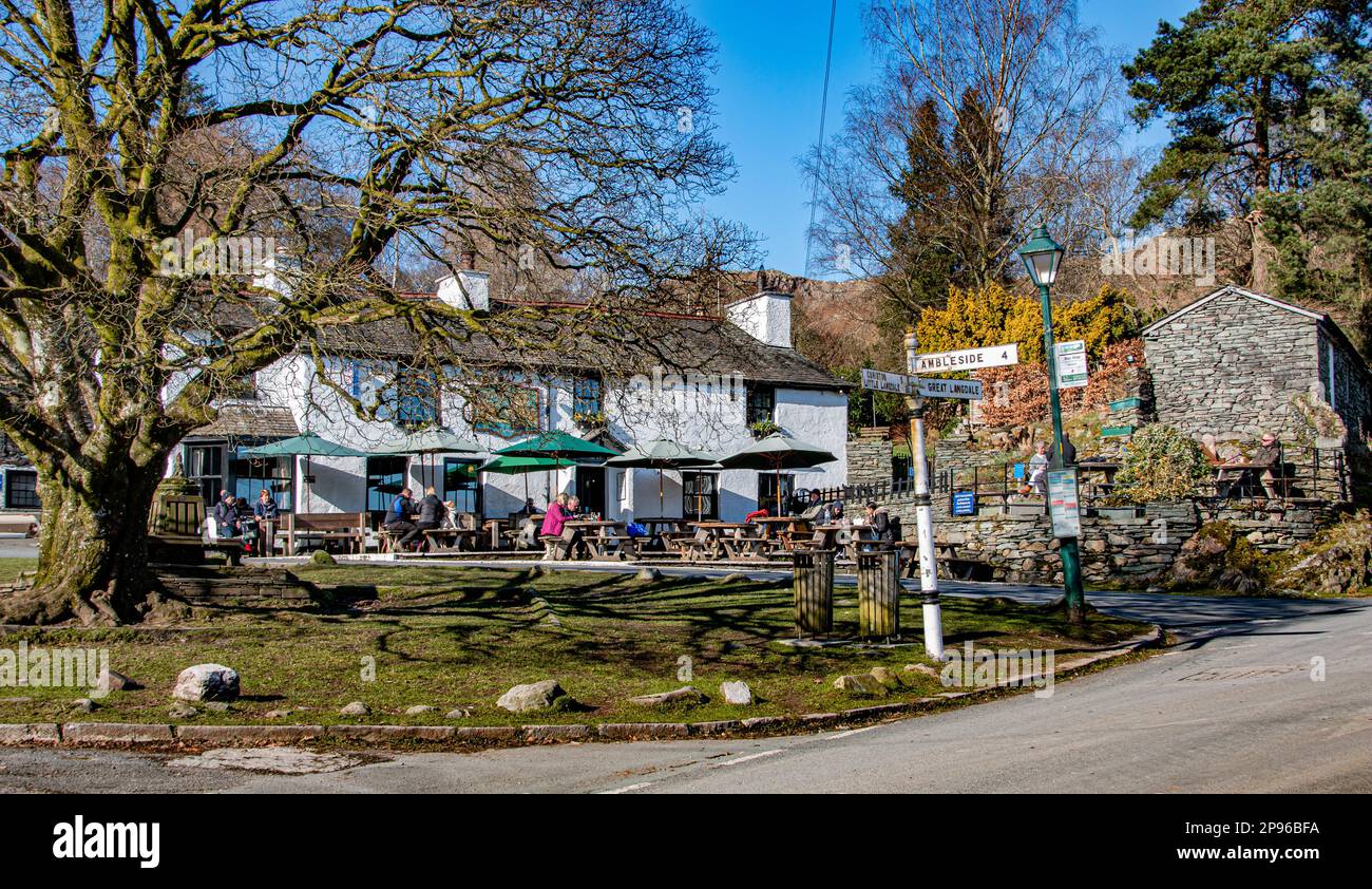 El Britannia Inn, Great Langdale, Elter Water, Cumbria Foto de stock