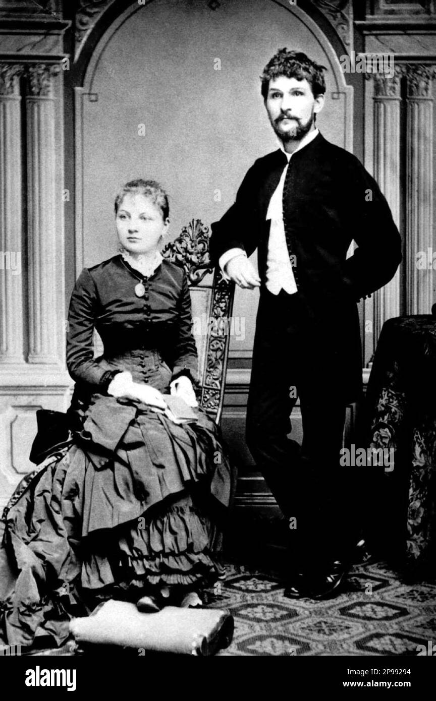 1881 : El compositor checo LEOS JANACEK ( 1854 - 1928 ) con su esposa  Zdeoka . Es particularmente recordado por su pieza orquestal SINFONIETTA.  Autor de muchas óperas de sabor nacionalista ,