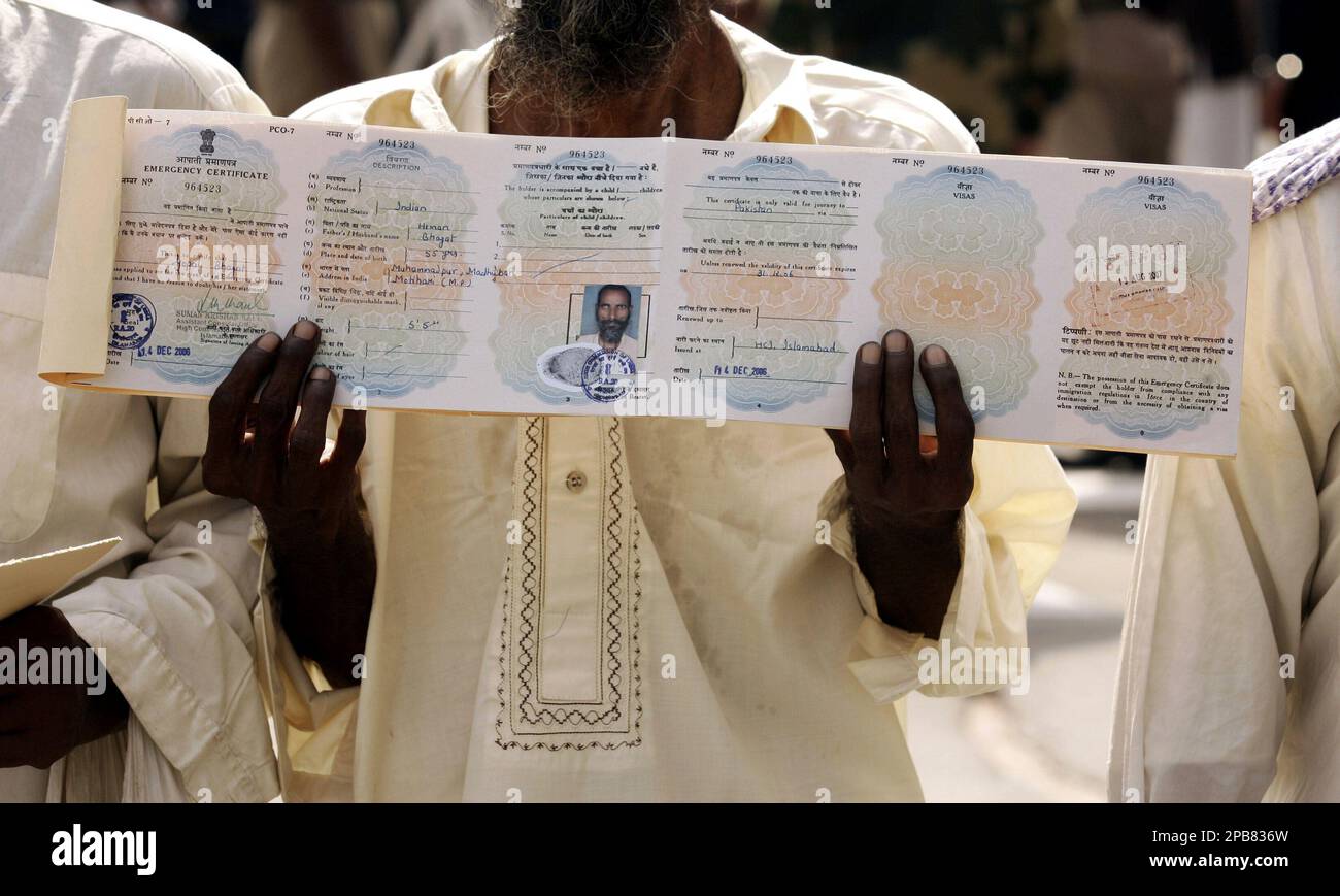 An Indian prisoner Gopal Bhagat, released from Pakistani jail, displays