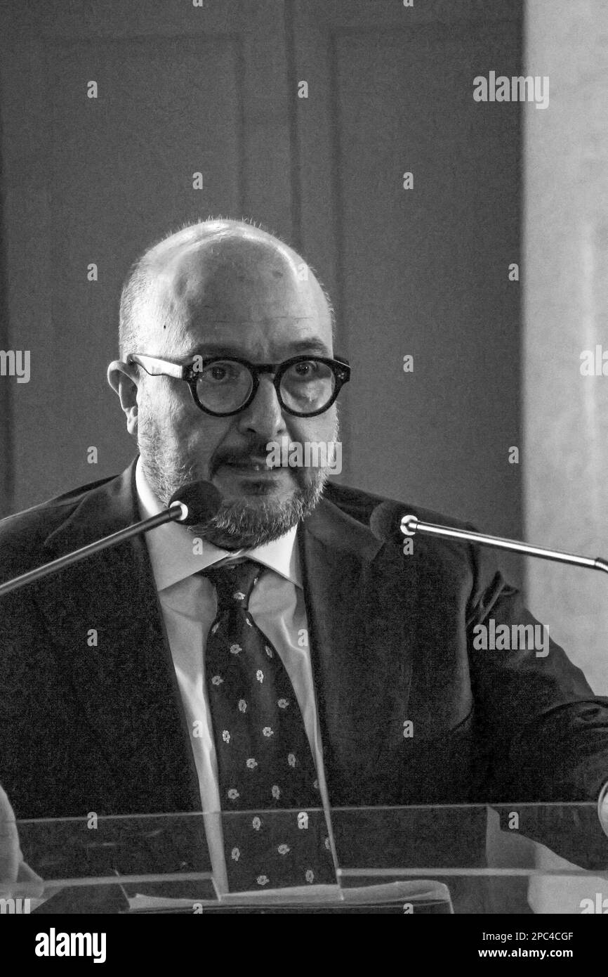 Napoli, Campania, Italia. 13th de marzo de 2023. 13/03/2023 Nápoles, Museo Capodimonte, presentación de la exposición Los españoles en Nápoles. El Sur de Renaissance.in Foto: El Ministro de Cultura italiano, Sr. Gennaro Sangiuliano (Imagen de crédito: © Fabio Sasso/ZUMA Press Wire), SOLO PARA USO EDITORIAL. ¡No para USO comercial! Crédito: ZUMA Press, Inc./Alamy Live News Foto de stock