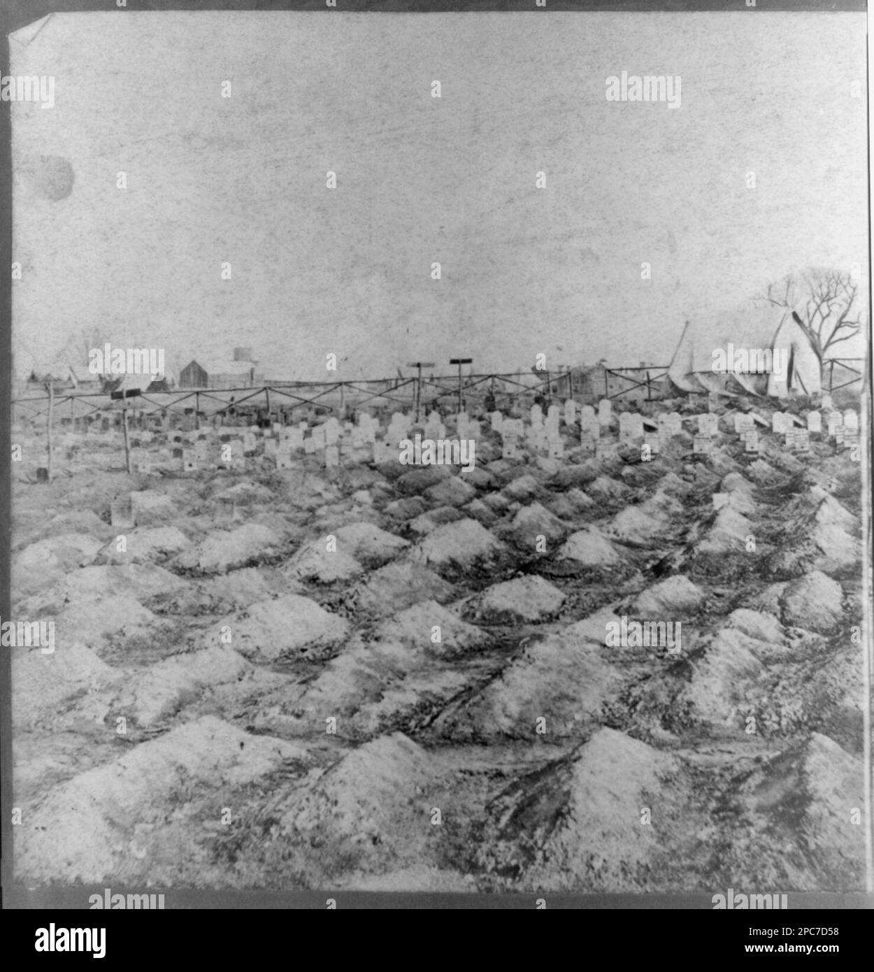 Tumbas de soldados cerca del Hospital General, City Point, Virginia