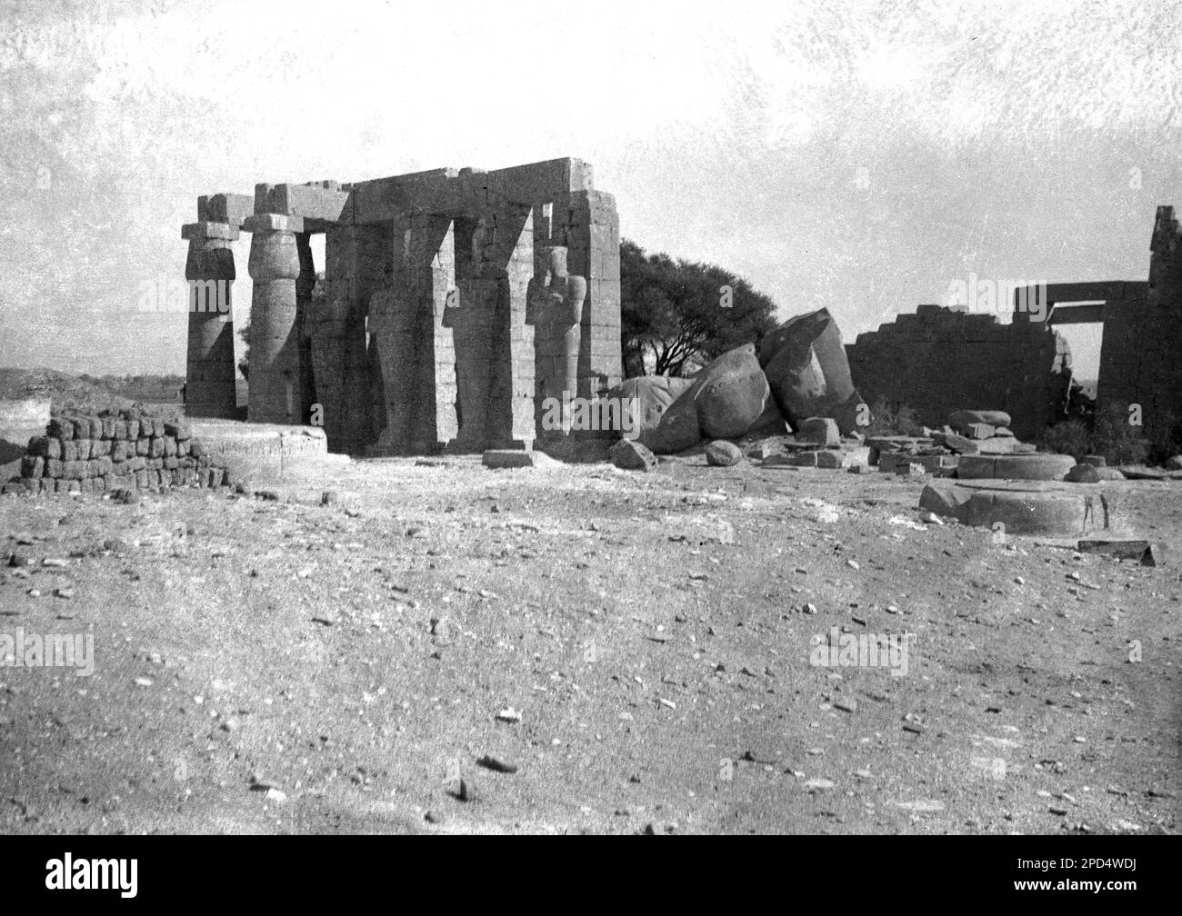 Circa 1940s, histórico, ruinas antiguas, Templo Karnak, Luxor, Egipto. Foto de stock
