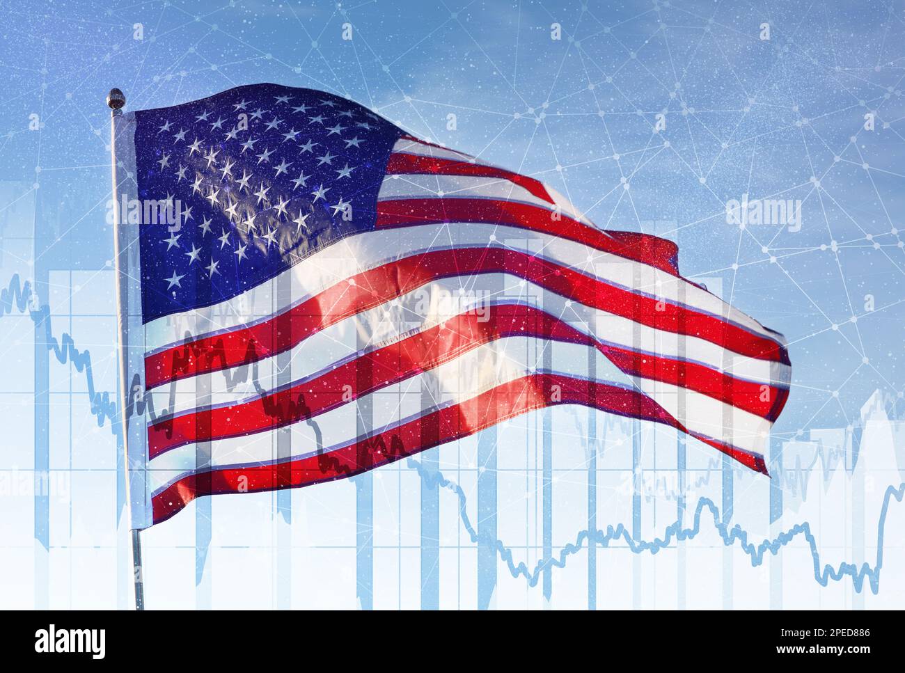 Exposición múltiple de bandera americana, gráficos y líneas de conexión. Economía ESTADOUNIDENSE Foto de stock