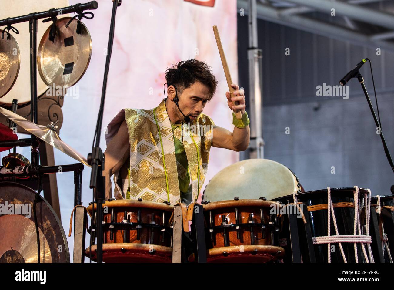 Tamburi giapponesi taiko fotografías e imágenes de alta resolución - Alamy