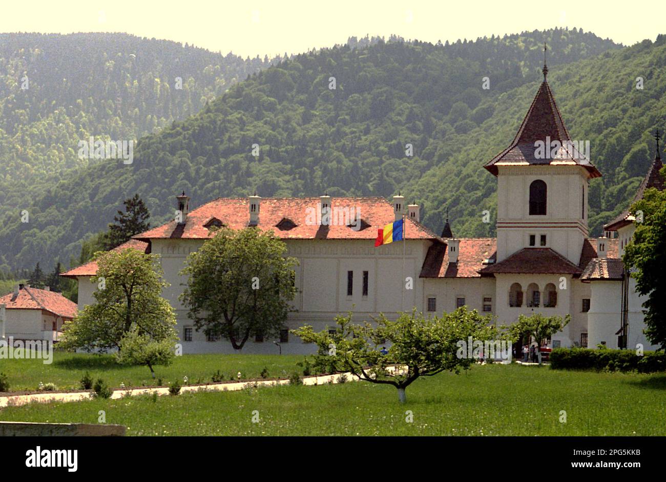 Condado de Brasov, Rumania, aprox. 1999. El complejo monástico en el siglo 17th Sâmbăta de Sus Monasterio. Foto de stock