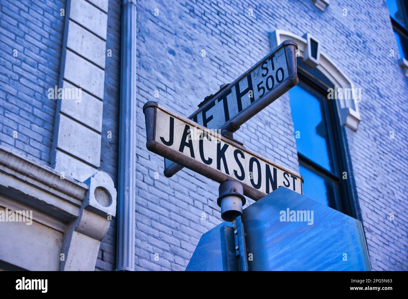 5th St y Jackson en el distrito de Oregon Dayton, Ohio, EE.UU. 2023 Foto de stock