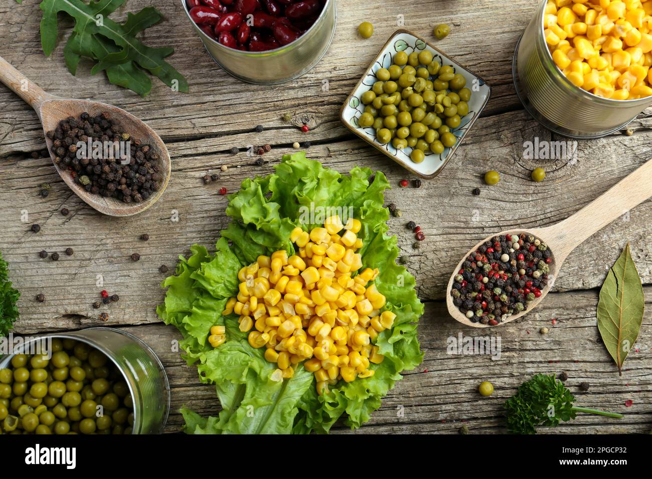 5.000+ Almacenamiento De Alimentos Enlatados Fotografías de stock