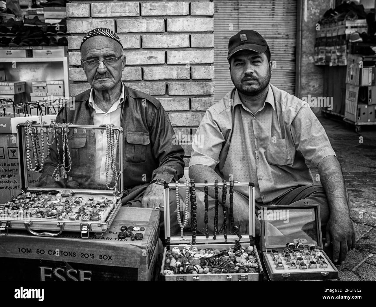 Los vendedores ambulantes de joyería y tiendas en Erbil City. Irak. Foto de stock