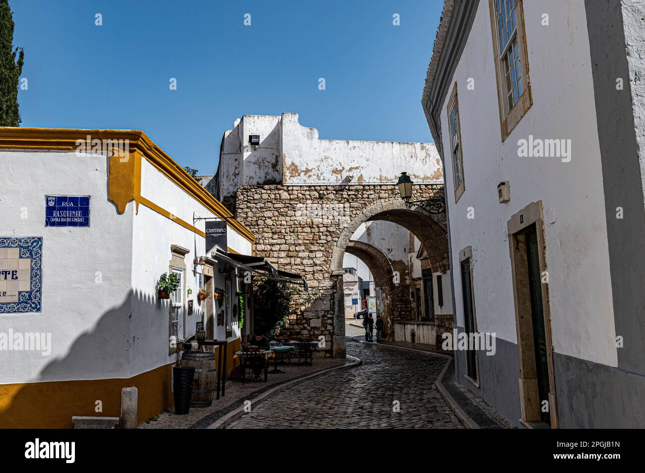 Arco del descanso, Faro, Portugal Foto de stock