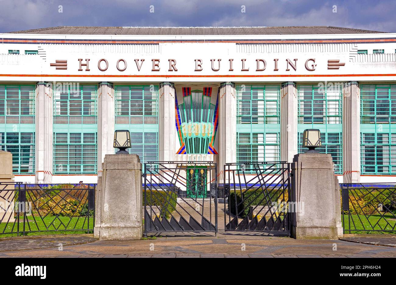 Hoover edificio Art Deco, Western Avenue, Perivale, London Borough of Ealing, Greater London, England, Reino Unido Foto de stock
