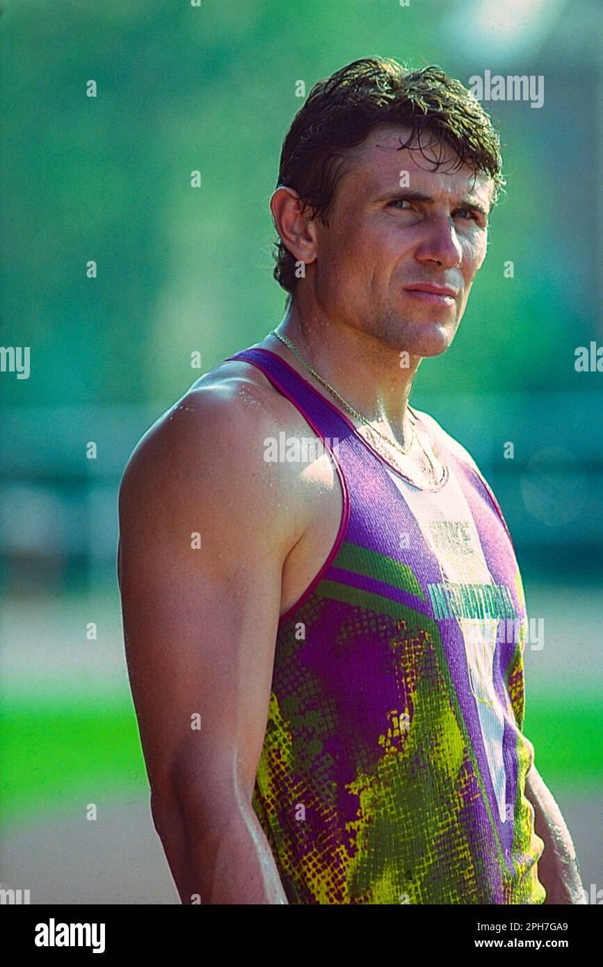 Sergey Bubka (URS) durante una sesión de fotos para Nike International  Athletics en el Estadio Olímpico, Estadi Olímpic Lluís Companys, Barcelona,  España 1991 Fotografía de stock - Alamy