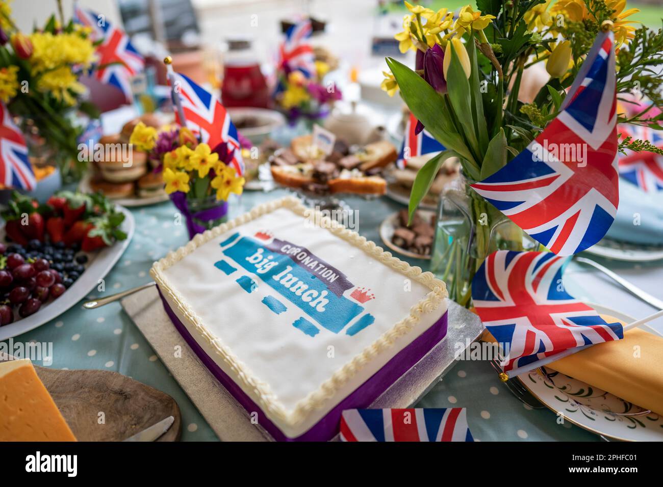 La Coronación Gran almuerzo con militares en Wellington Barracks, Londres. Fecha de la fotografía: Martes 28 de marzo de 2023. Foto de stock
