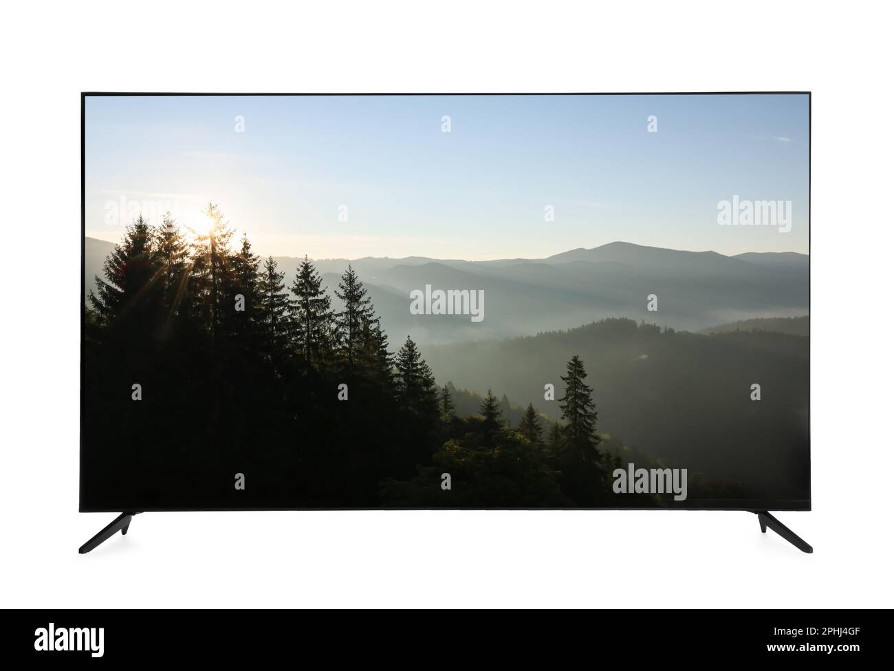 Moderno monitor de TV de pantalla ancha que muestra hermoso paisaje de montaña aislado en blanco Foto de stock