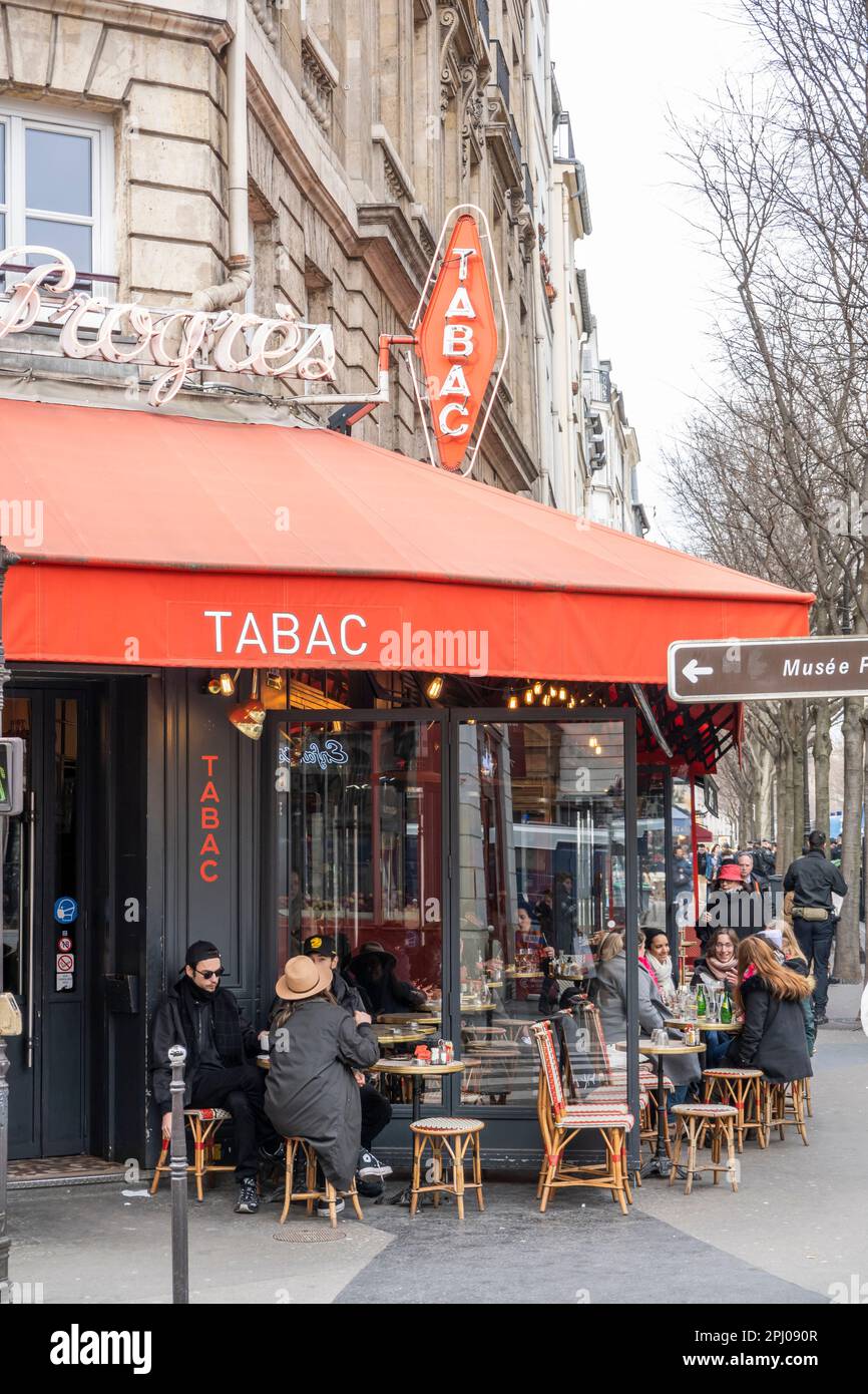 Le Progres Marais café en Rue de Bretagne, París, Francia, Europa Foto de stock
