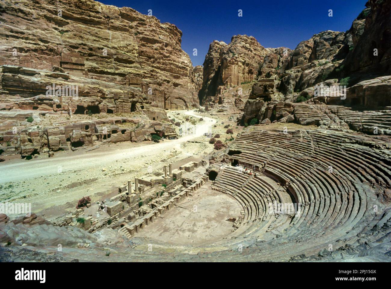 Anfiteatro SIQ exterior ruinas de Petra Jordania Foto de stock