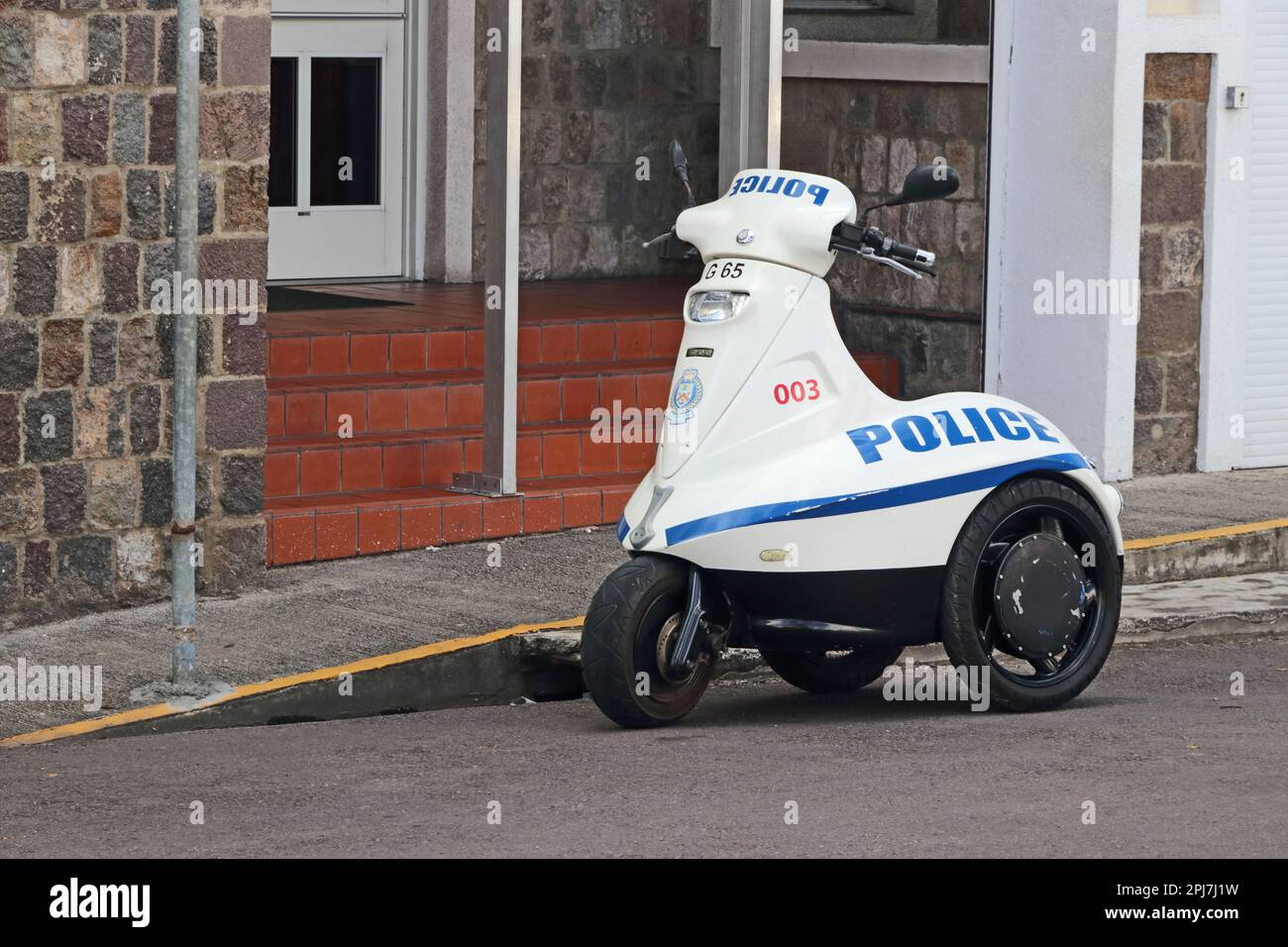 Triciclo policial fotografías e imágenes de alta resolución - Alamy