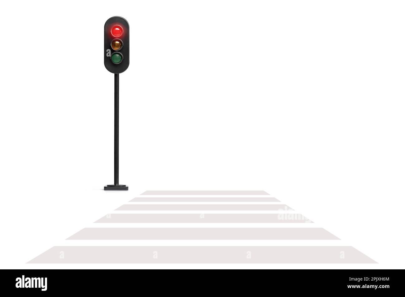 Semáforo cerca de un cruce de peatones con luz roja parpadeando en aislado sobre fondo blanco Foto de stock