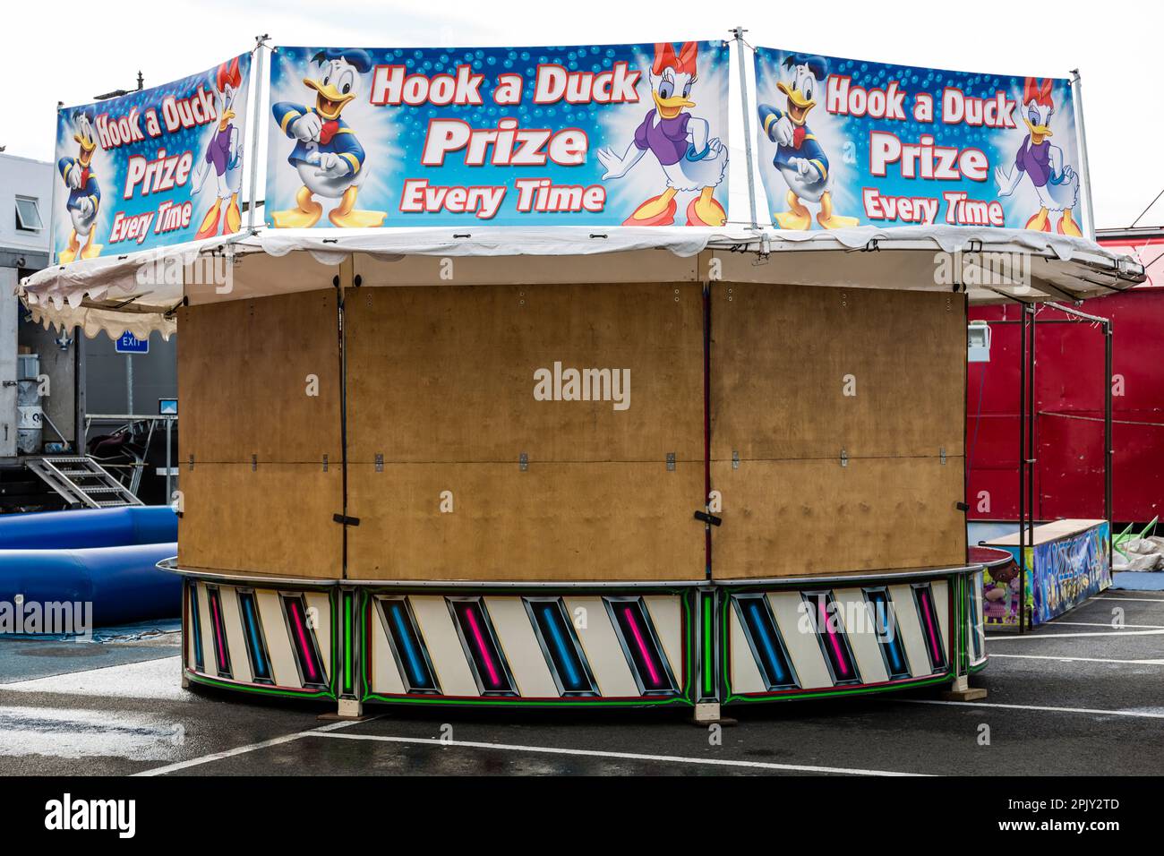A Closed Hook A Duck Fairground juego, Escocia, Reino Unido, Europa Foto de stock